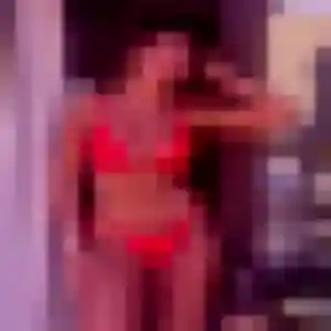 Photo de Zephyrine à Ambert (20 ans) - rencontre libertine gratuit