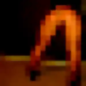 Contacte Martine, 19 ans à Annezin en privé