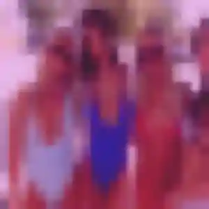 Photo de Alienor à Bois-le-Roi (45 ans) - rencontre libertine gratuit
