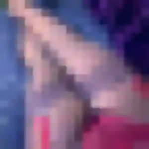 Photo de Sarah à Brignais (19 ans) - rencontre libertine discret