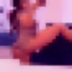 Photo exclusive de Giulia, 29 ans à Carros - rencontre coquine