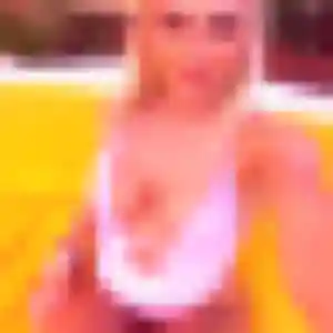 Photo privée de Leontine, 34 ans à Châteaubourg - rencontre sans lendemain