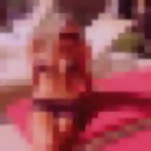 Rejoins Christelle, 29 ans à Chaville en privé