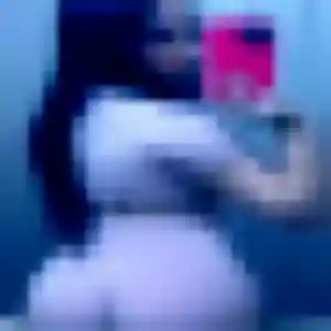 Regine, 34 ans, connectée à Chaville pour un rencontre libertine