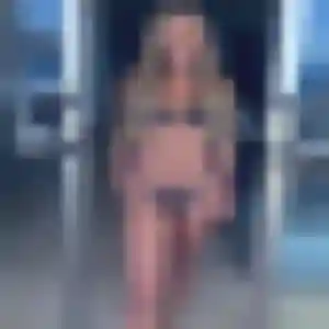 Maya, 24 ans, connectée à Cluses pour un rencontre libertine