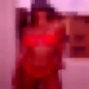 Rencontre Alexandra, 24 ans à Courcelles-lès-Lens en privé