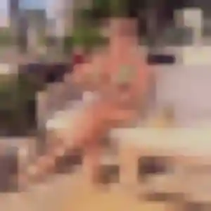 Zina, 35 ans, en ligne à Douvaine pour une rencontre coquine