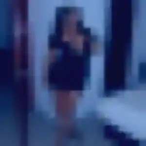 Charmante Emma, 36 ans à Ézanville - voir sa photo