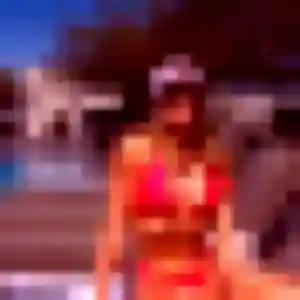 Eva, fille de 21 ans cherche rencontre libertine à La Farlède