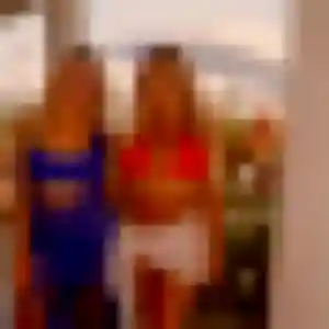 Karine, 43 ans, connectée à La Garenne-Colombes pour un rencontre libertine