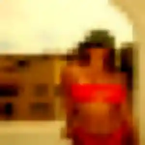 Hilary, 20 ans, dispo pour rencontre libertine à La Garnache