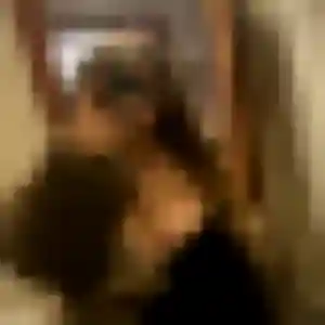 Delphine de La Possession, 21 ans - rencontre libertine en toute liberté