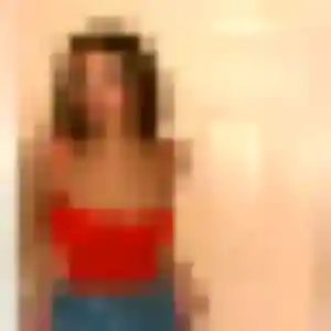 Laurence, 35 ans, connectée à Landivisiau pour une rencontre coquine