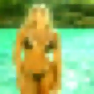 Anne-Laure, 28 ans, dispo pour rencontre libertine à Langres