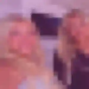 Oriane (34 ans) à Laval propose un rencontre libertine maintenant