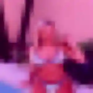 Photo de Brunehilde à Le Beausset (19 ans) - rencontre libertine gratuit