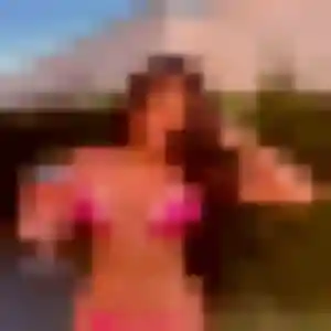 Découvre Justine, 23 ans à Le Bourget en privé