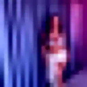 Sexy Karine, 27 ans à Les Ulis - découvrir son profil