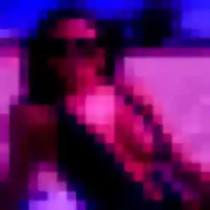 Rejoins Ulrike, 22 ans à Louviers gratuitement