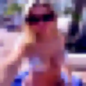 Philippine, 25 ans, disponible à Louvres pour une rencontre coquine
