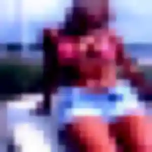 Josephine, fille de 21 ans cherche rencontre libertine à Mantes-la-Jolie