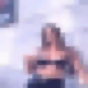 Henriette, 24 ans, connectée à Muzillac pour une rencontre coquine