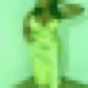 Lamia, 19 ans, en ligne à Parigné-l'Évêque pour une rencontre coquine