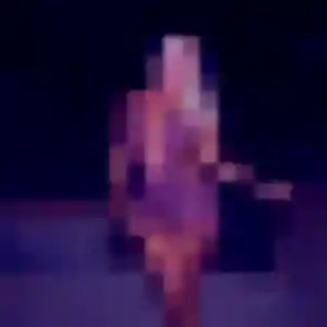 Contacte Bettina, 21 ans à Petite-Rosselle en privé