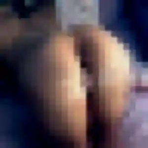 Rejoins Adeline, 25 ans à Plouay en privé
