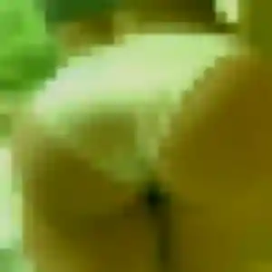 Photo de Lilou à Pont-du-Château (25 ans) - rencontre libertine gratuit
