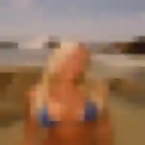Photo de Gabrielle à Rochefort-du-Gard (21 ans) - rencontre libertine anonyme