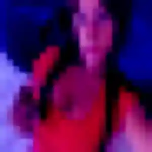 Iseult, fille de 36 ans propose rencontre libertine à Saint-André