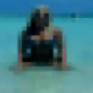 Photo privée de Yvette, 20 ans à Saint-Cyprien - rencontre coquine