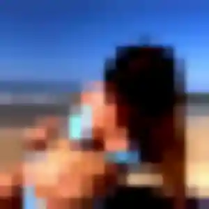 Regine, 19 ans, connectée à Saint-Péray pour une rencontre coquine