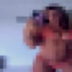 Alessandra, 29 ans, dispo pour rencontre libertine à Saint-Pierre-du-Perray