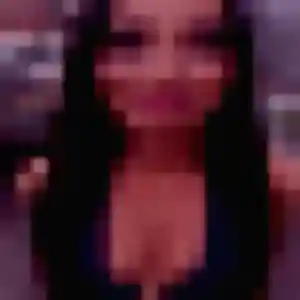Charmante Elise, 20 ans à Sénas - voir sa photo