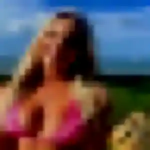 Flavia, 35 ans, cherche un rencontre libertine à Servian