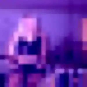 Caroline, 21 ans, connectée à Tourves pour un rencontre libertine