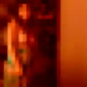 Nora, 19 ans, connectée à Trans-en-Provence pour une rencontre coquine
