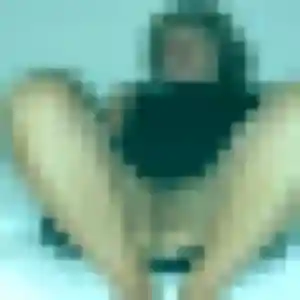 Découvre Yasmine, 27 ans à Trégunc en privé