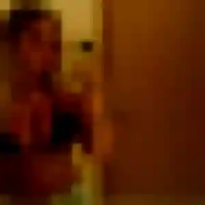 Photo de Brune à Tullins (36 ans) - rencontre libertine gratuit