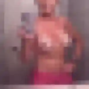 Photo perso de Zineb, 26 ans à Vétraz-Monthoux - rencontre coquine