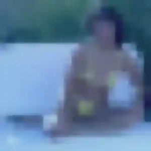 Wahiba, 27 ans, connectée à Villerest pour un rencontre libertine